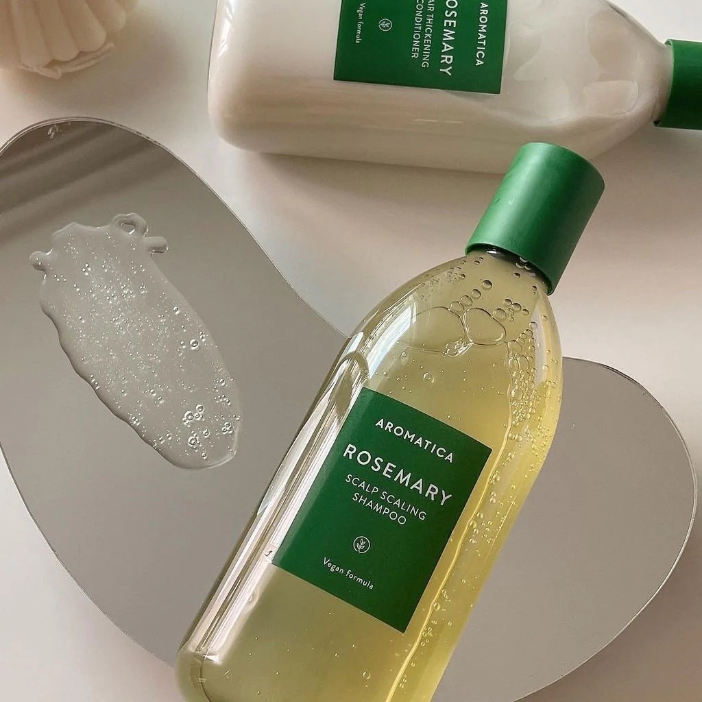 Aromatica - Rosemary Scalp Scaling Shampoo - Oczyszczający Rozmarynowy Szampon - 400ml